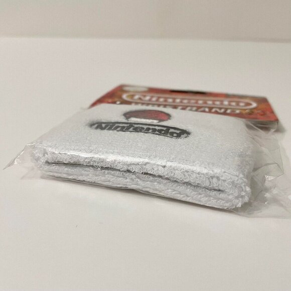 Nintendo Super Mario Know Your Mushroom Athletic Wristband - Picture 13 of 14